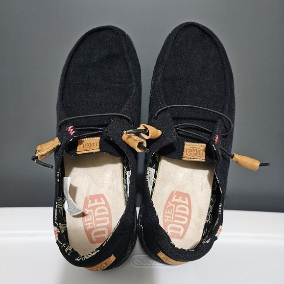 Hey Dude Wendy Washed Shoes - Picture 2 of 14